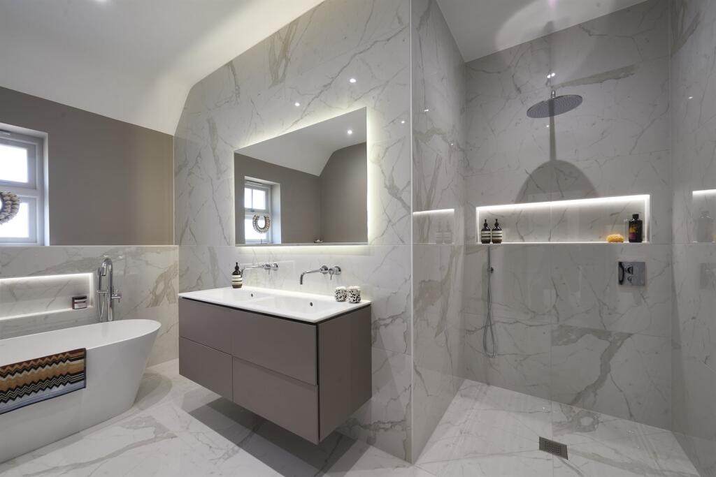 5 bedroom detached house for sale in Hale Road, Hale, WA15